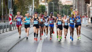 Maraton İzmir, sıfır atık temasıyla koşulacak