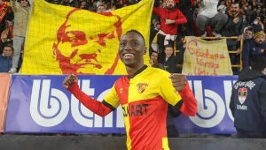 Obinna Nwobodo, Göztepe'den ayrıldı
