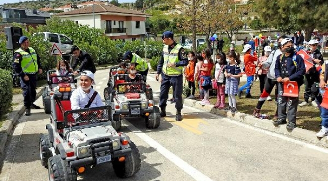 Öğrencilere trafik eğitimi