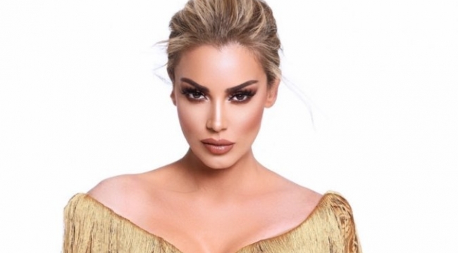 Petek Dinçöz, Türkiye'yi terk ettiğini duyurdu