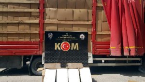 TIR'da 8 milyon 320 bin 'kaçak sigara' ele geçirildi