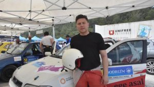 Yardımsever komiser Bodrum'da rallide yarıştı