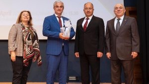 "Yeşil enerji: Danimarka modeli" İzmir'de tartışıldı