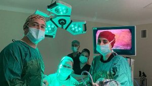 12 Santimetrelik Miyomun Kurtuluşu 2,5 Saatlik Ameliyat Oldu