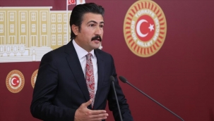 AK Parti'de Cahit Özkan görevden alındı