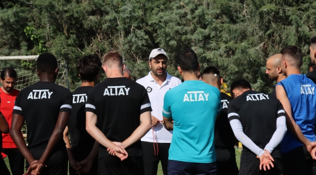 Altay, İstanbul'da şampiyona konuk