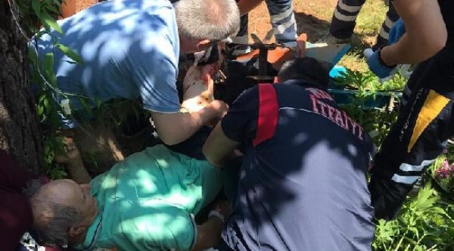 Ayağını Çapa Makinesine Kaptırdı, İtfaiye Kurtardı