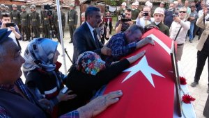 Balıkesir, şehidini gözyaşlarıyla son yolculuğuna uğurladı