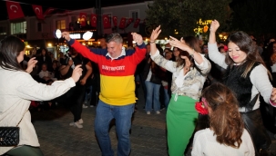 Başkan, Hıdrellez'de öyle bir coştu ki!