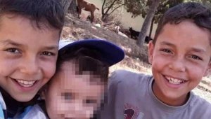 Boğulan ikizler, serinlemek için gölete girmiş!