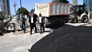 Bornova'da asfaltlama çalışmaları hafta sonu da durmuyor 