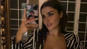 'Bu gece bitmesin' dedi, dekoltesi salladı