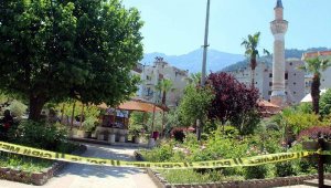 Cami Bahçesinde Akılalmaz Cinayet