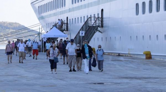 Çanakkale'ye 45 kruvaziyerle 15 bin turist geliyor