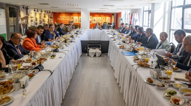 CHP'li belediye başkanları Soyer'den neler istedi