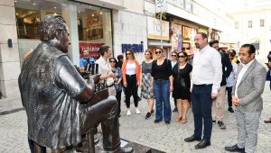 Çiğlili kadınlar, Kemeraltı'nın tarihi mekanlarını gezdi