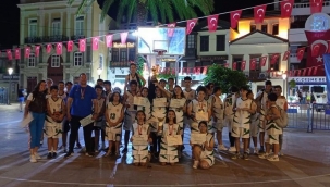 Denizin çocukları, yelkende birinci oldu, Karaburun'a zaferle döndü