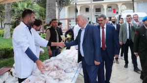 Denizli protokolü vatandaşlarla bayramlaştı