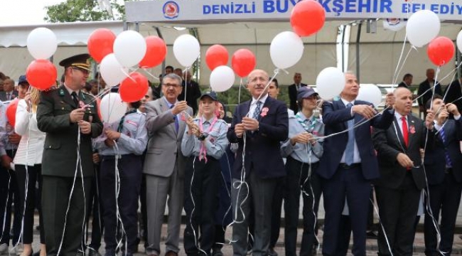 Denizli'de 103 balon havaya bırakıldı
