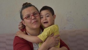 Down sendromlu Yiğit'in tek dayanağı annesi