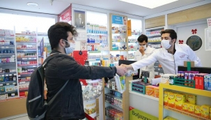 Eczacılardan İlaçlara Yılda 4 Kez Kur Zammı Talebi Geldi