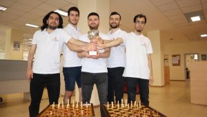 İEÜ'lü Satranççılar Türkiye İkincisi