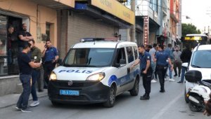 İhbara giden polis otosuna mermi isabet etti