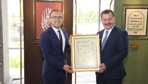 'İman Ayetleri Hat Sergisi' Balıkesir Kent Konseyi'nde