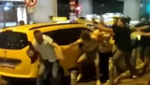 İzmir'de 7 taksici, yolcuyu dövdü