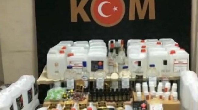 İzmir'de 8 ilçede sahte içki operasyonu: 3 gözaltı