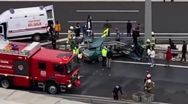 İzmir'de aşırı hız kazası: 2 ölü, 3 yaralı