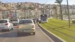 İzmir'de çocuğa tramvayın çarptığı o an!