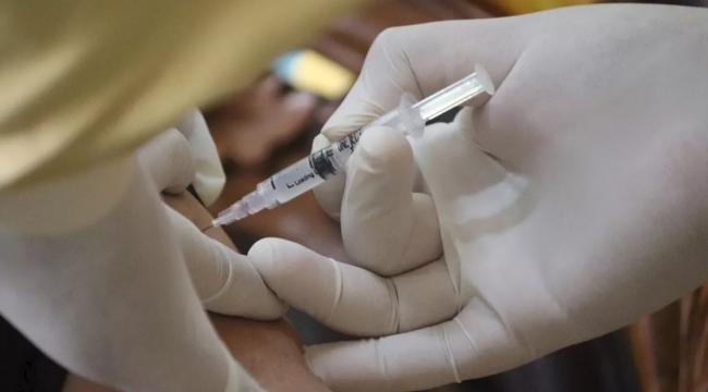 Kanseri öldüren virüs ilk kez bir insanda denendi