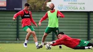 Karşıyaka son hafta tam kadro