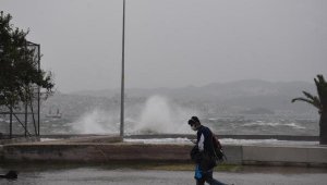 Kuzey Ege Denizi'nde fırtına uyarısı