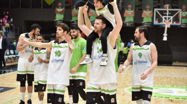 Manisa'da basketbolda tarihi gün