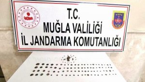 Milas'ta, Meryem Ana ve Artemis heykelcikleri ele geçirildi