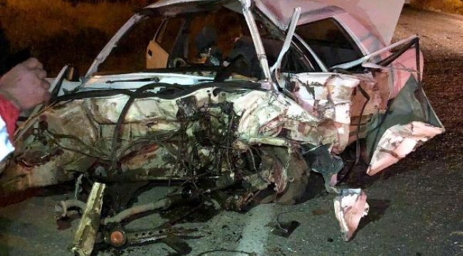 Muğla'da otomobil ile kamyonet çarpıştı: 1 ölü, 3 yaralı