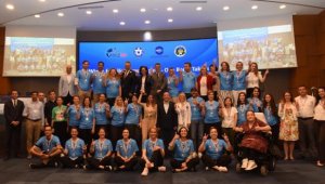 Oda-Borsa takımı 'iyilik' için koştu