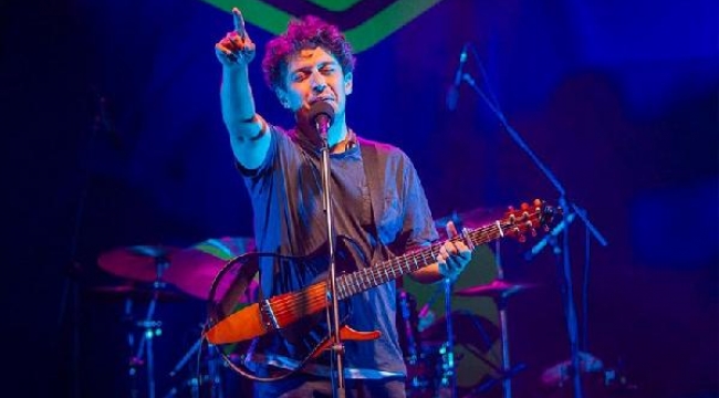 Pinhani, 19 Mayıs kutlamalarında İzmir'de gençlerle buluştu