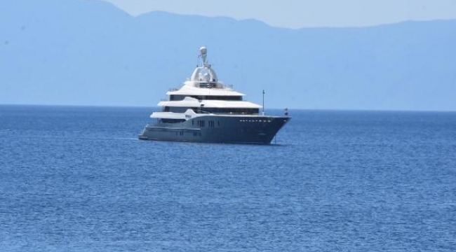Rus milyarderlerin yatları Bodrum'a demir attı