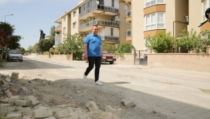 Seferihisar'da sezon açıldı, yollar açılmadı 