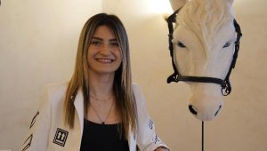 Sokak hayvanları yararına sergi