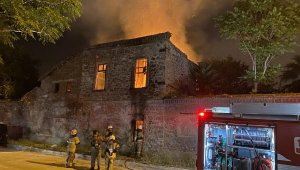 Tarihi binada sürekli yangın çıkarıyorlar