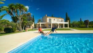 1 haftalık villa kirası en az 15 bin lira oldu