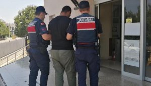 15 yıl hapisle aranıyordu, saklandığı evde yakalandı 