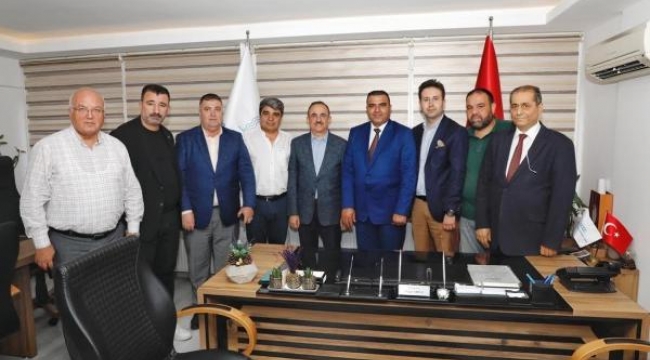 AK Parti İzmir İl Başkanı Sürekli'den İESOB ve odalarına ziyaret