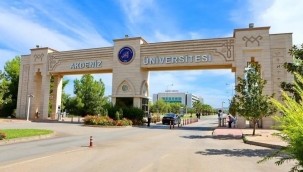 Akdeniz Üniversitesi'ndeki kaset skandalında eski rektöre beraat