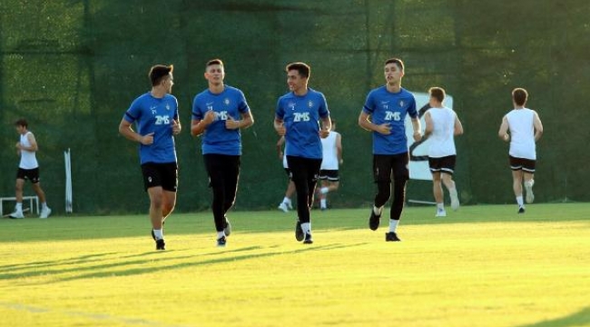 Altay, gençleriyle start verdi