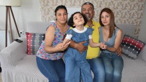 Azimli baba gücünü kızlarından alıyor